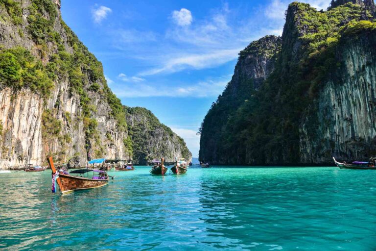 Thailand — Culture & Beach